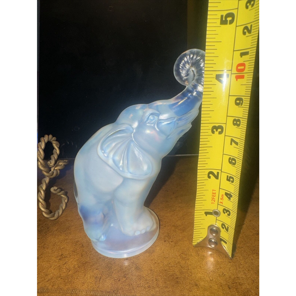 Vintage SABINO French 1930's Stylized Elephant Opalescent Art Deco Glass Statue - Picture 12 of 13